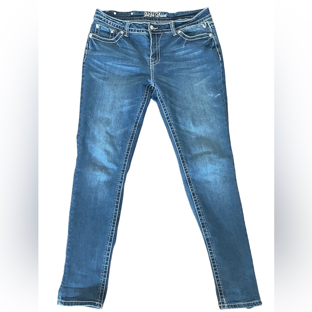 Vivi Diva Size 16 / 33 boot cut denim blue jeans with rhinestone pockets